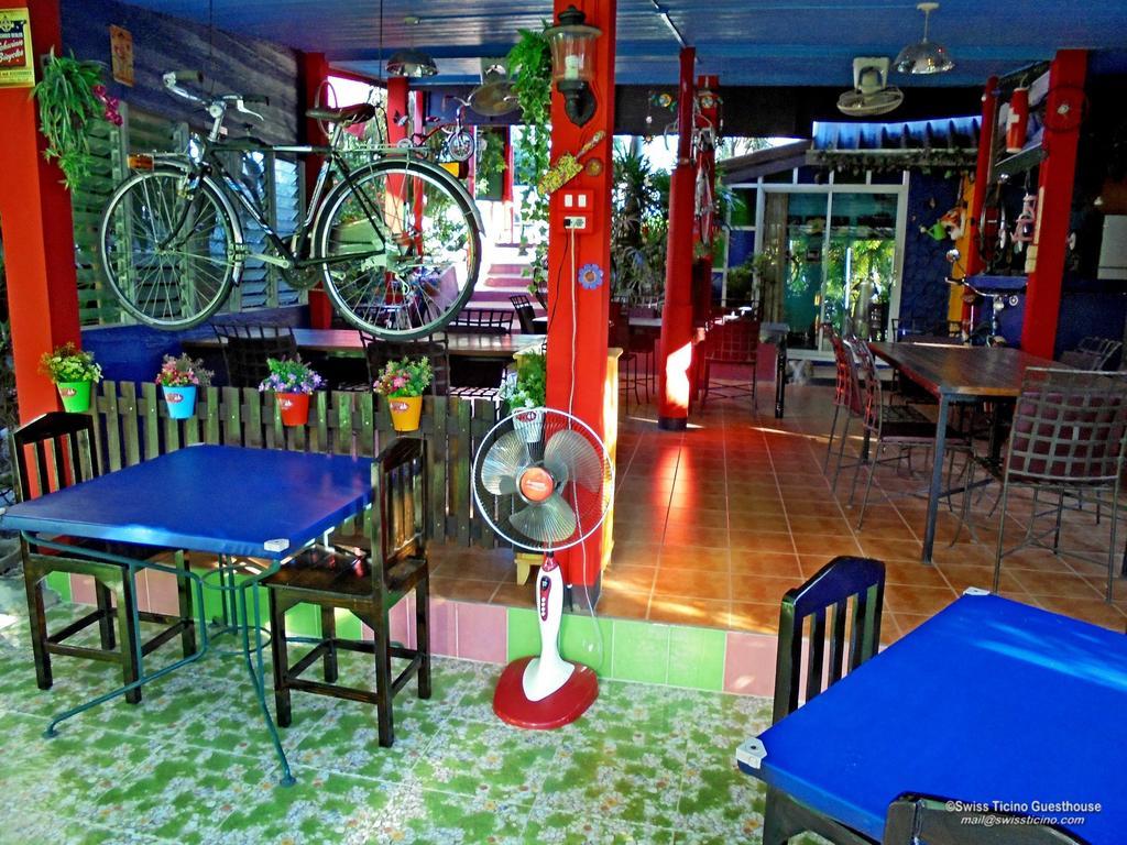 Swiss Ticino Guesthouse & Restaurant Mae Wang Esterno foto
